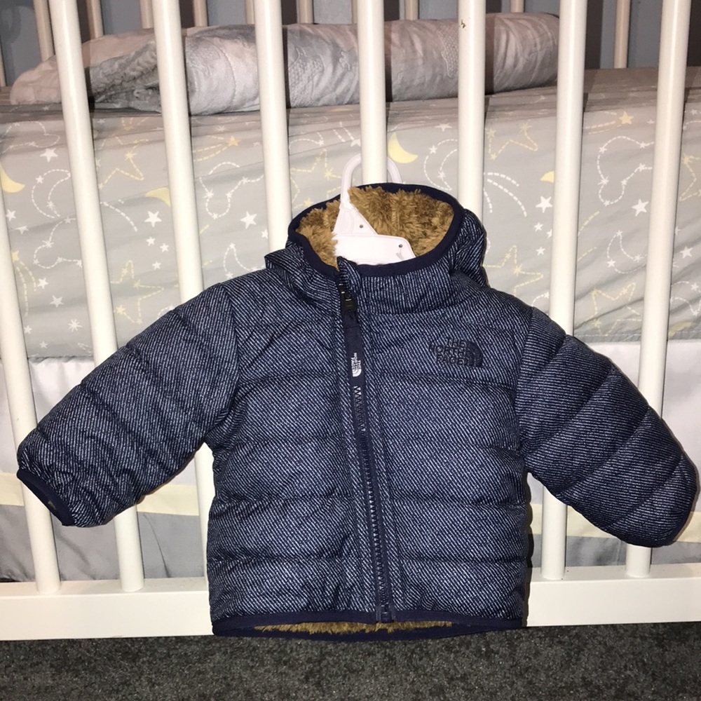 NEW! The North Face Reversible Coat ‼️ 0-3 months